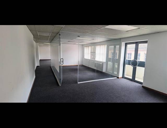 BUSINESS PROPERTY TO RENT IN MENLYN
